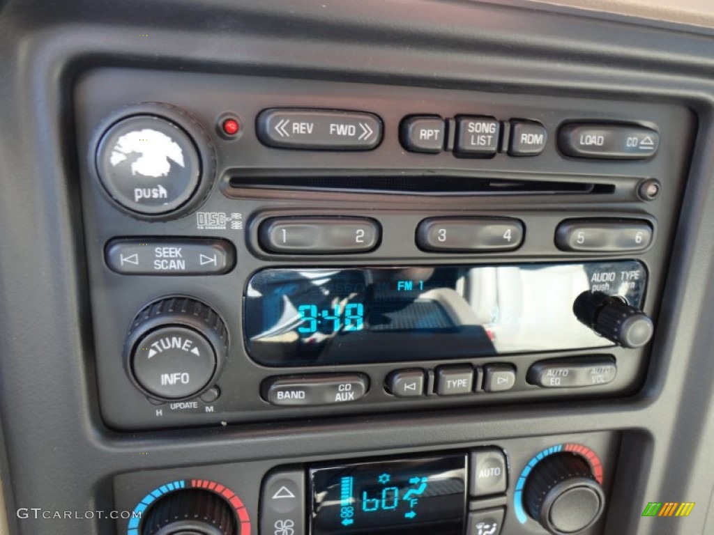 2006 Chevrolet Avalanche LT Audio System Photos