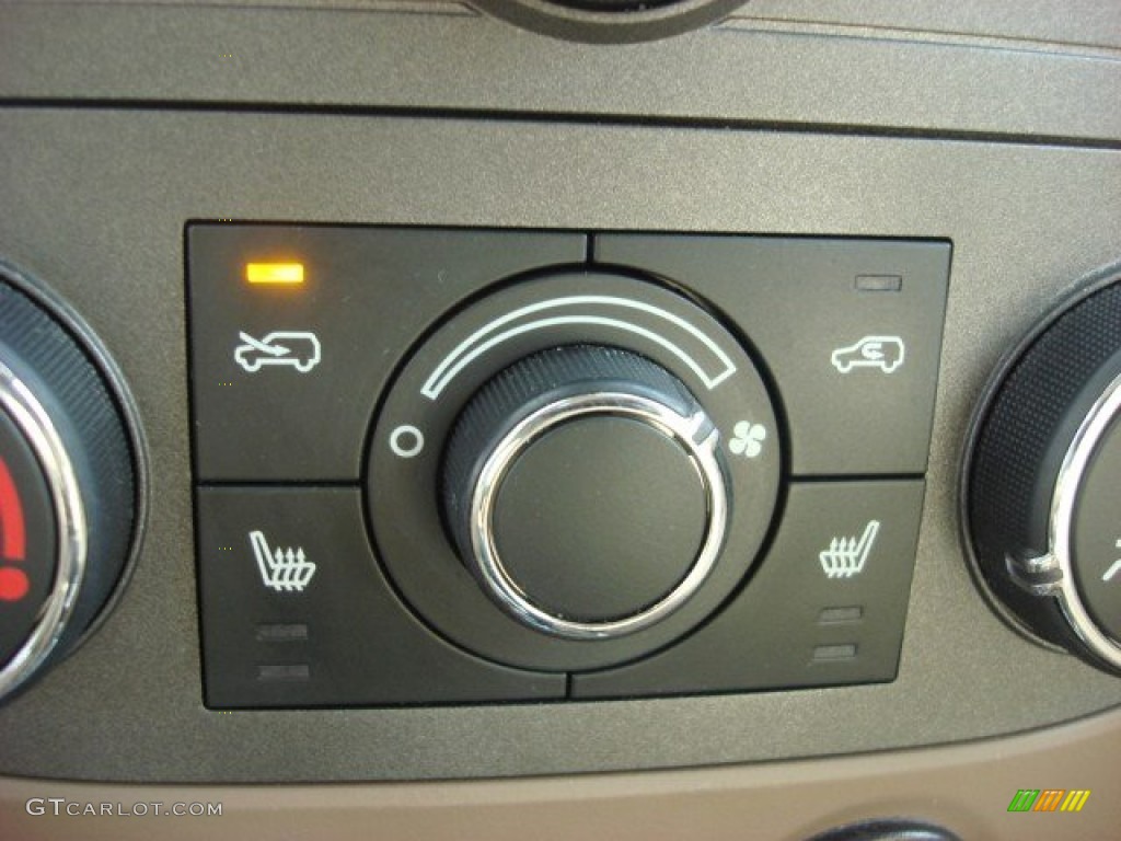 2008 Chevrolet HHR LT Controls Photo #53472343