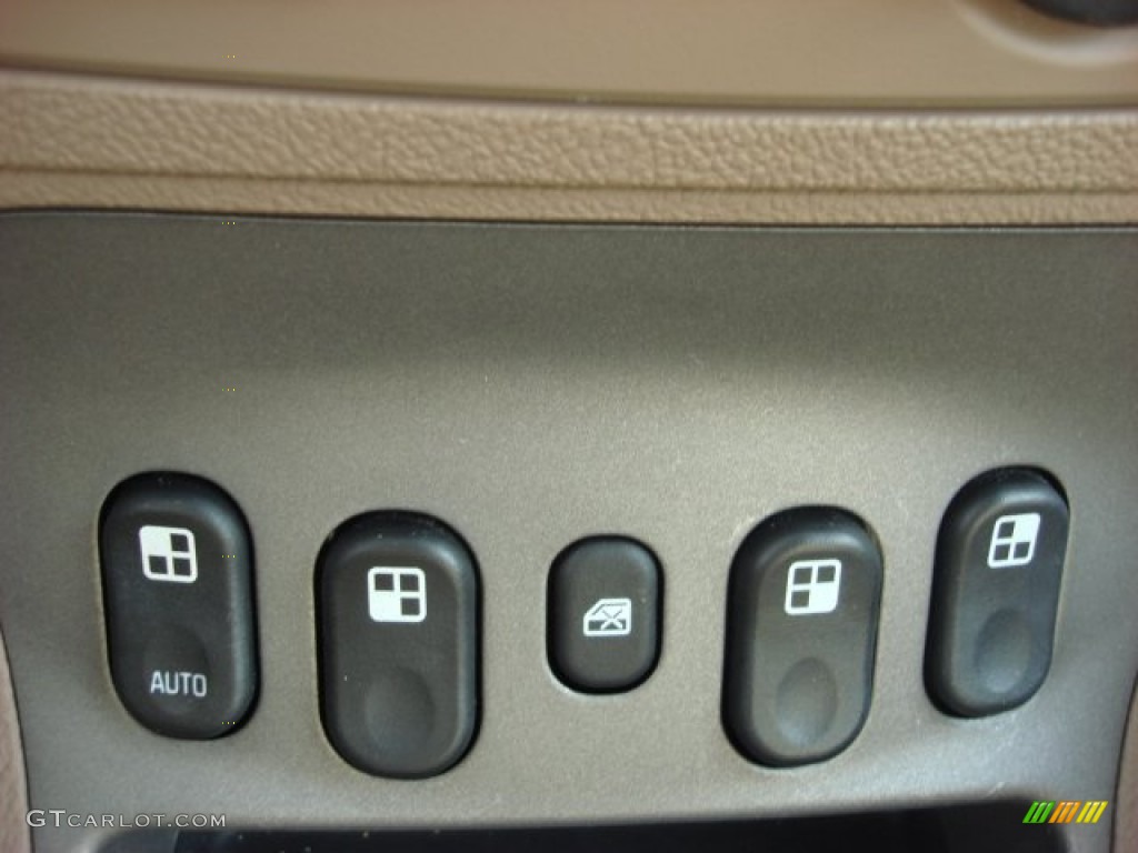 2008 Chevrolet HHR LT Controls Photo #53472350