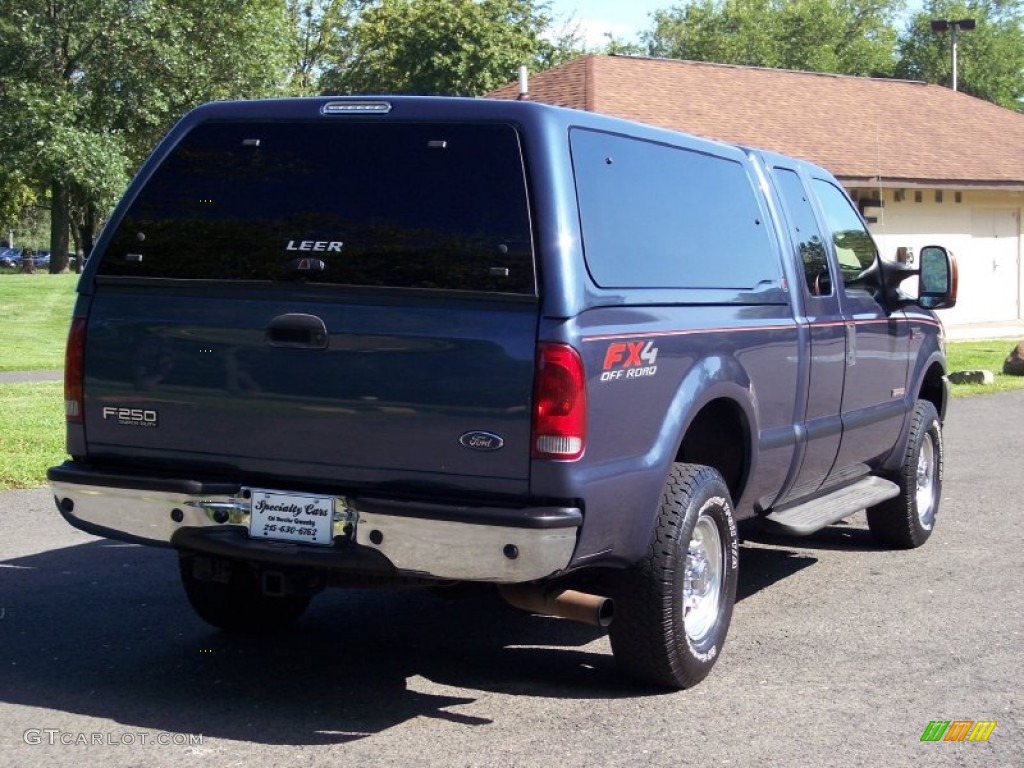 2004 F250 Super Duty Lariat SuperCab 4x4 - Medium Wedgewood Blue Metallic / Medium Flint photo #8