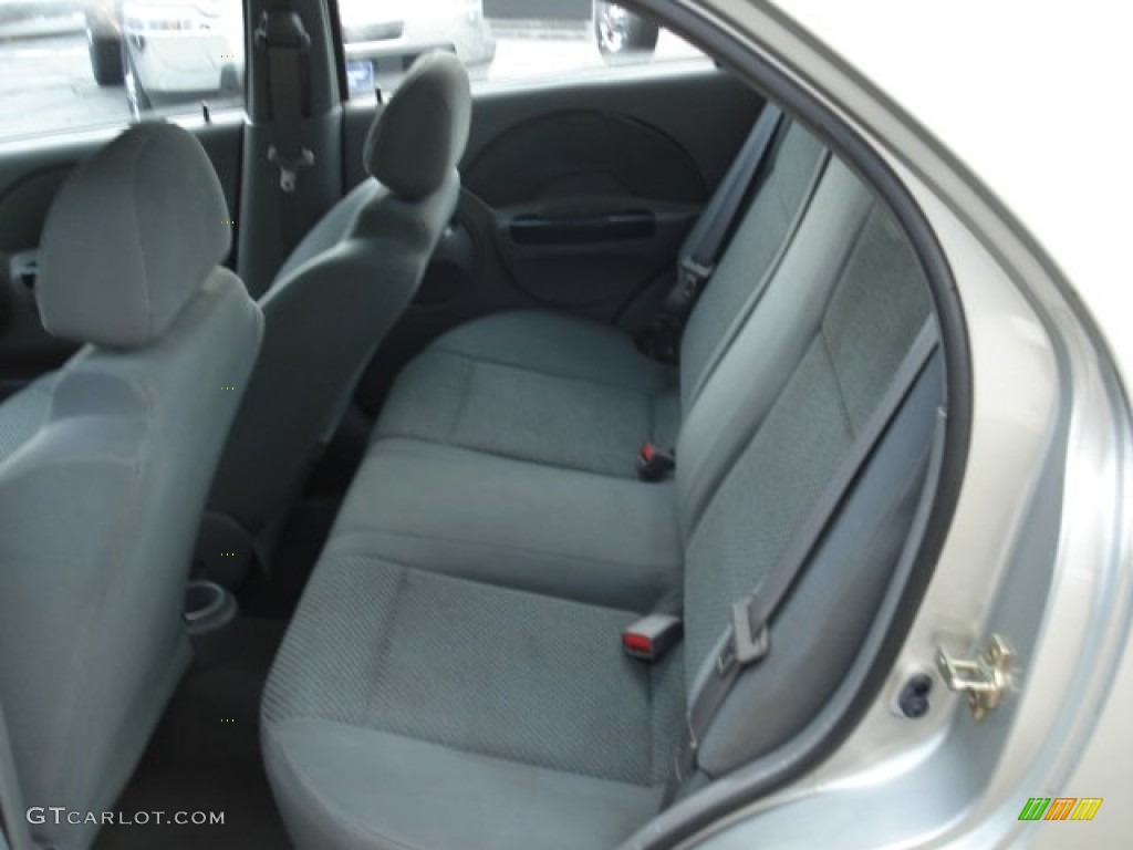 Gray Interior 2004 Chevrolet Aveo LS Sedan Photo #53473287
