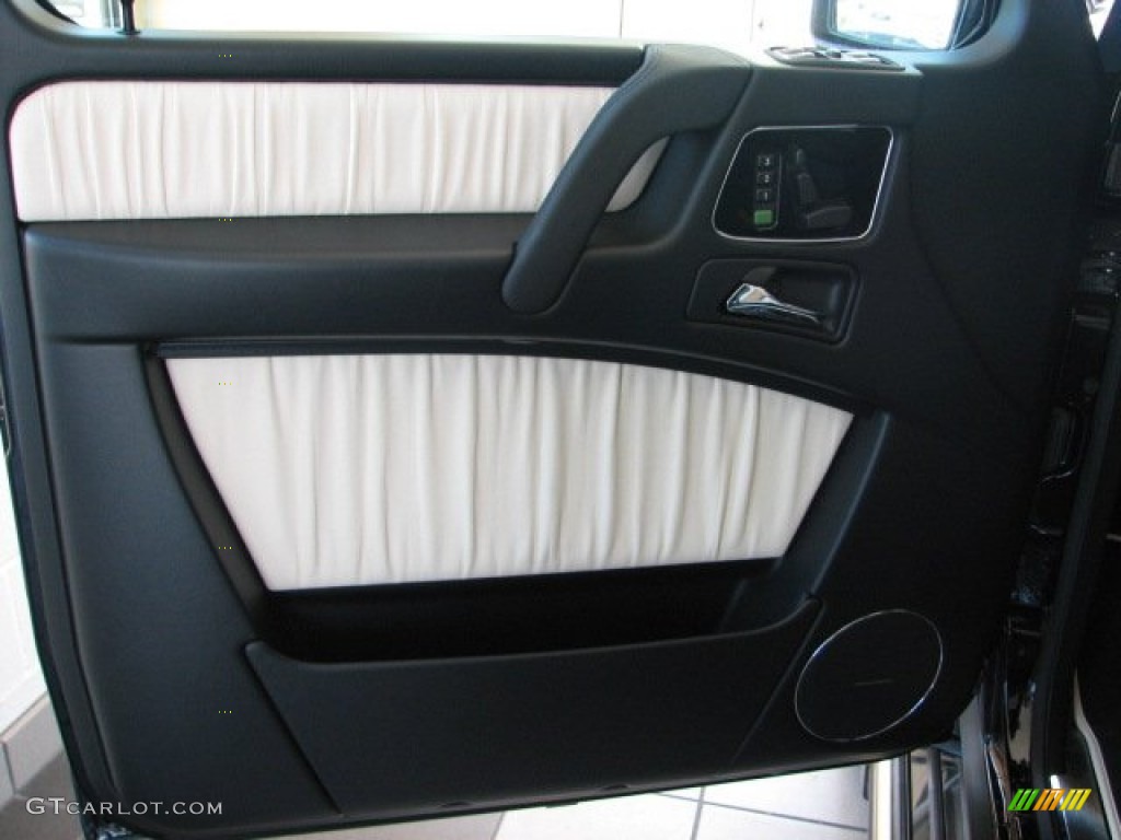 2011 Mercedes-Benz G 55 AMG designo Porcelain/Black Door Panel Photo #53474052