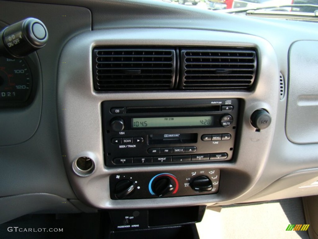2004 Ford Ranger XLT SuperCab Audio System Photo #53474440