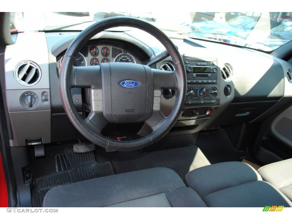 2005 F150 FX4 SuperCab 4x4 - Bright Red / Medium Flint Grey photo #13
