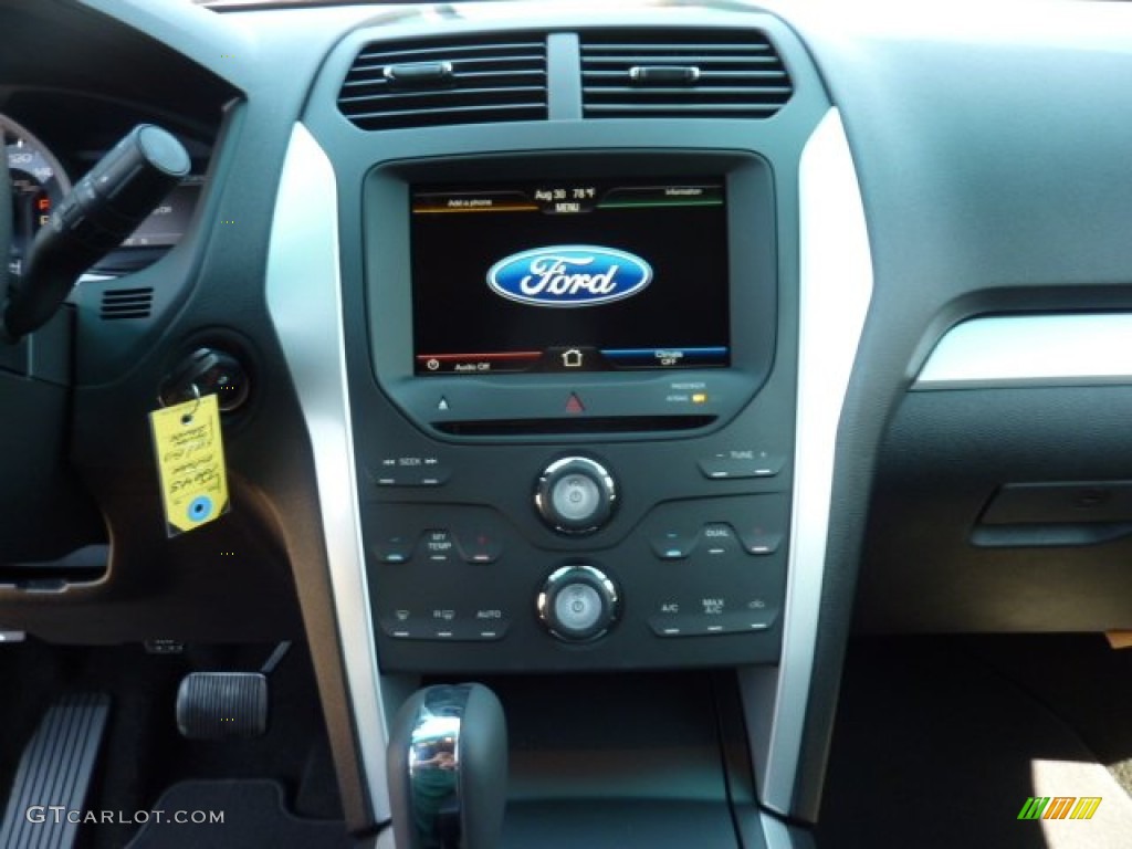 2012 Ford Explorer XLT EcoBoost Controls Photo #53476601