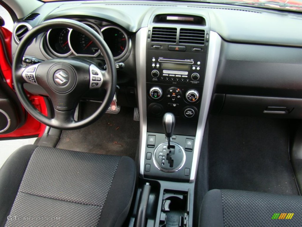 2006 Suzuki Grand Vitara 4x4 Black Dashboard Photo #53477247