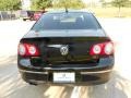 Deep Black - Passat Lux Sedan Photo No. 6