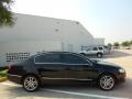 Deep Black - Passat Lux Sedan Photo No. 8