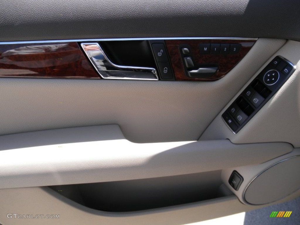 2011 C 300 Luxury - Black / Almond/Mocha photo #6