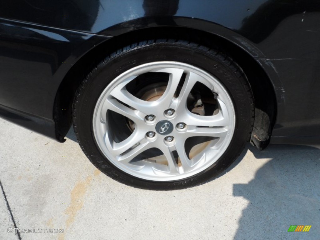 2004 Hyundai Tiburon GT Wheel Photo #53480566