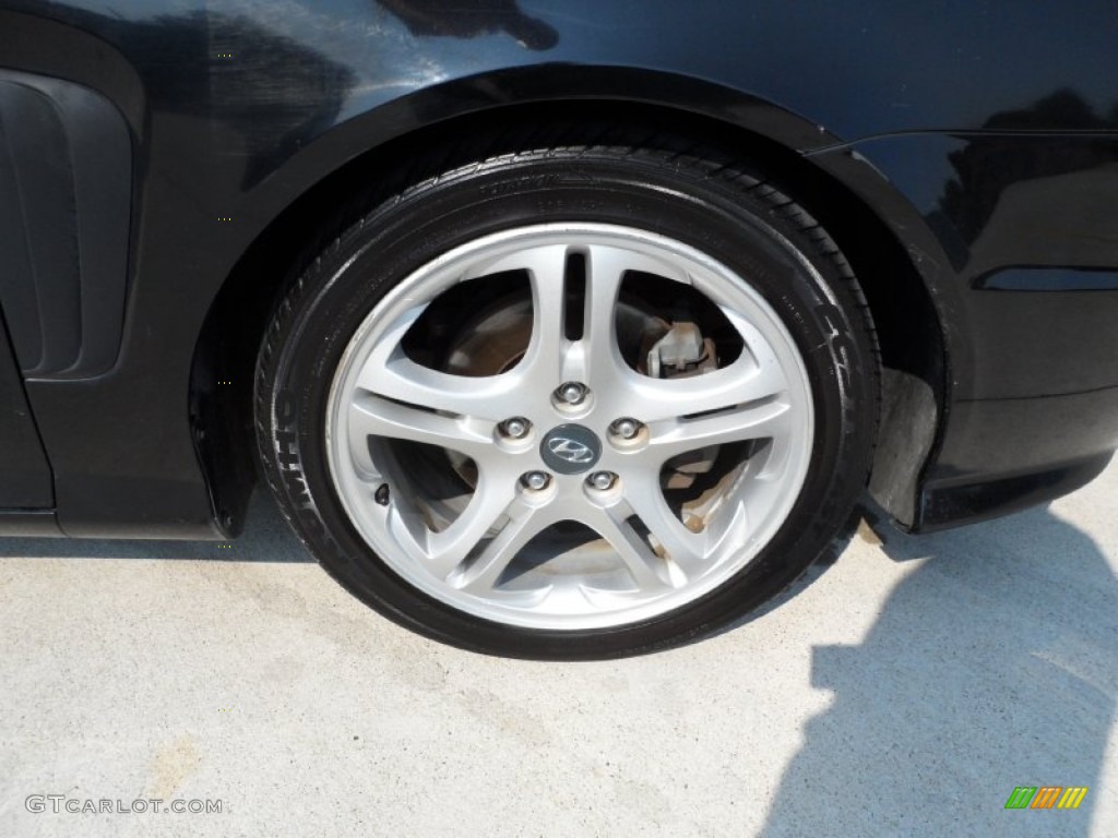 2004 Hyundai Tiburon GT Wheel Photo #53480581