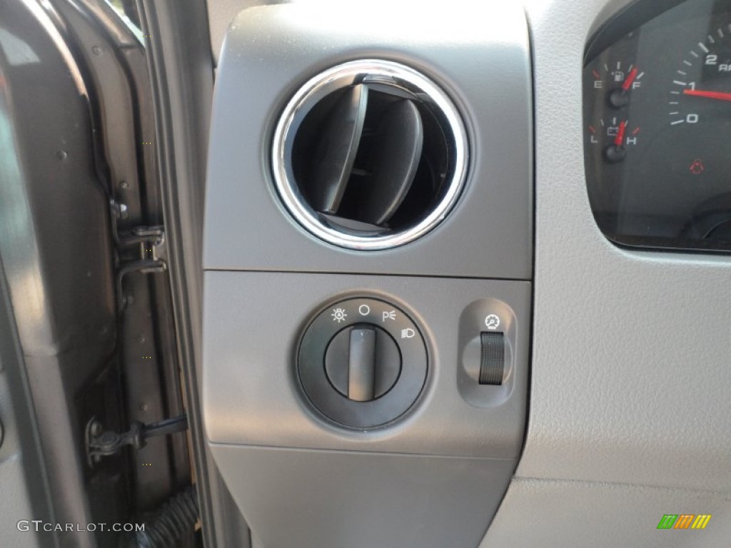 2005 F150 XLT SuperCrew - Dark Stone Metallic / Medium Flint Grey photo #50