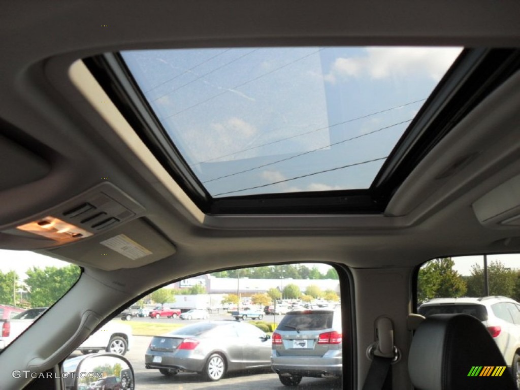 2008 Chevrolet Suburban 1500 LTZ 4x4 Sunroof Photo #53481909