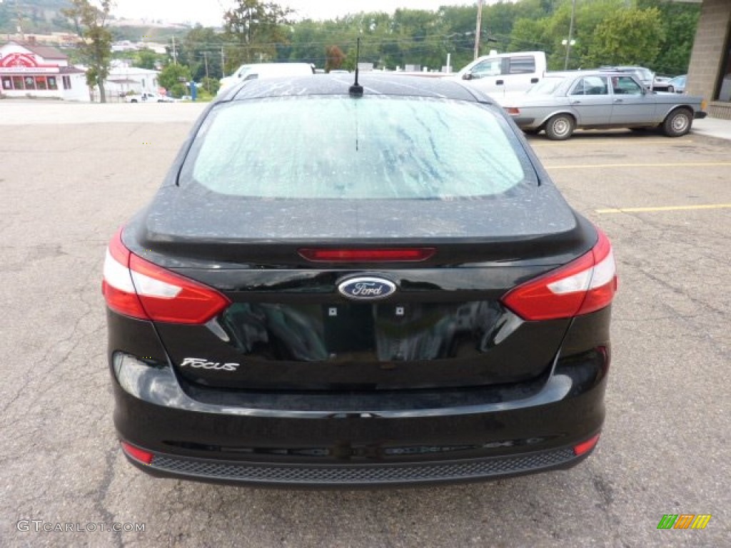 2012 Focus S Sedan - Black / Charcoal Black photo #3