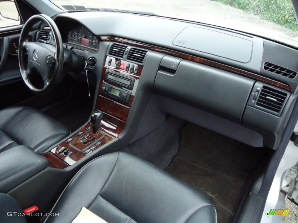 2001 Mercedes-Benz E 320 4Matic Sedan Charcoal Dashboard Photo #53486471