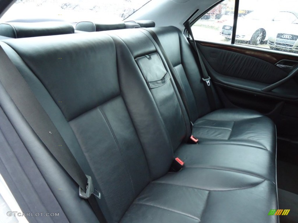 Charcoal Interior 2001 Mercedes-Benz E 320 4Matic Sedan Photo #53486565