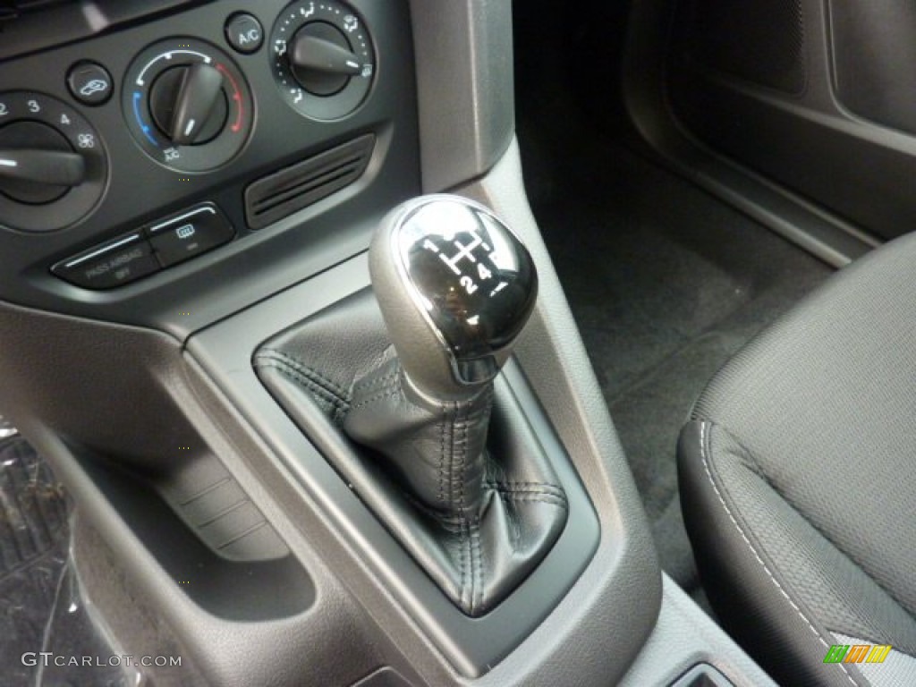 2012 ford focus se manual transmission
