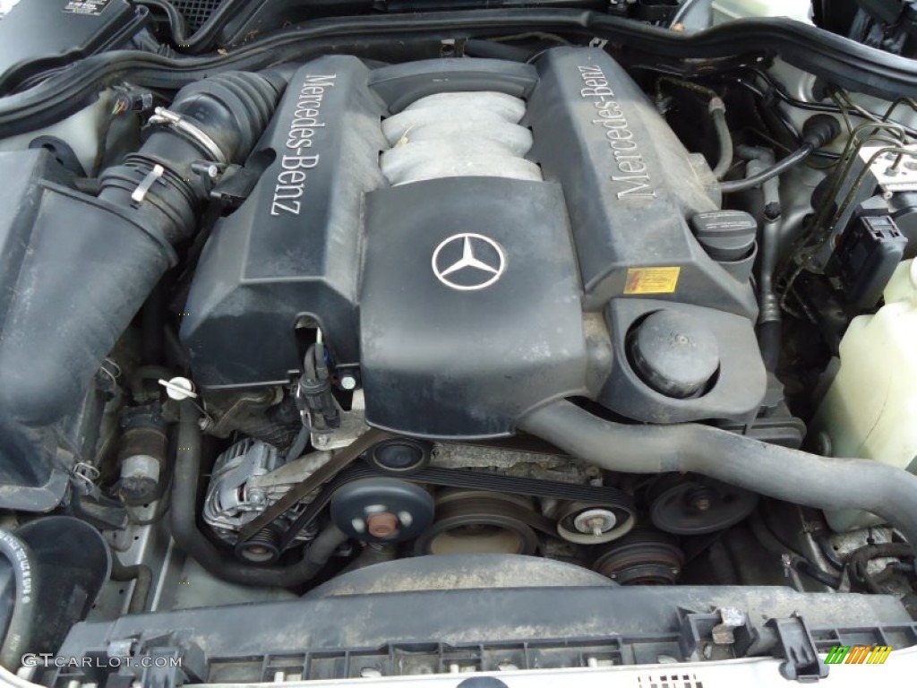 2001 Mercedes-Benz E 320 4Matic Sedan Engine Photos