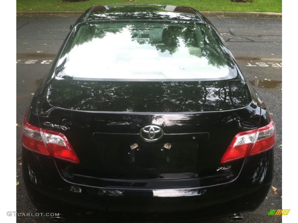 2007 Camry XLE V6 - Black / Bisque photo #4