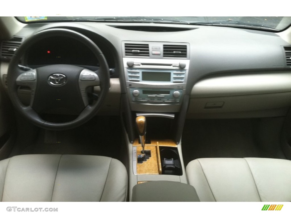 2007 Camry XLE V6 - Black / Bisque photo #15