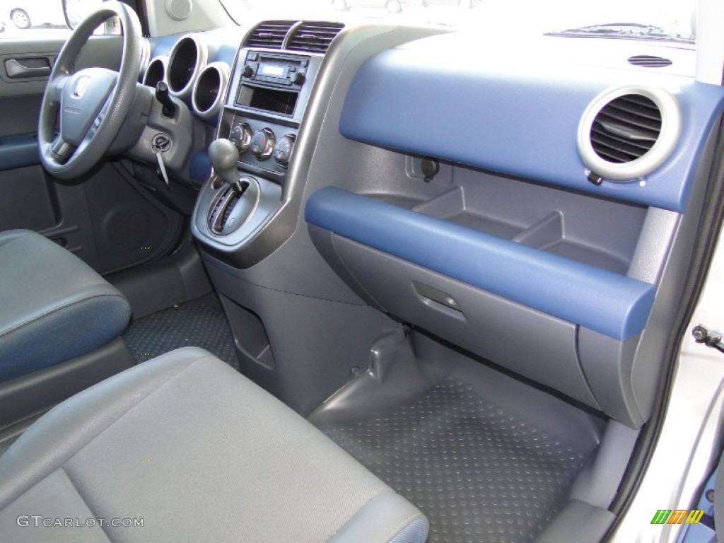 2006 Honda Element LX Gray/Blue Dashboard Photo #53488594