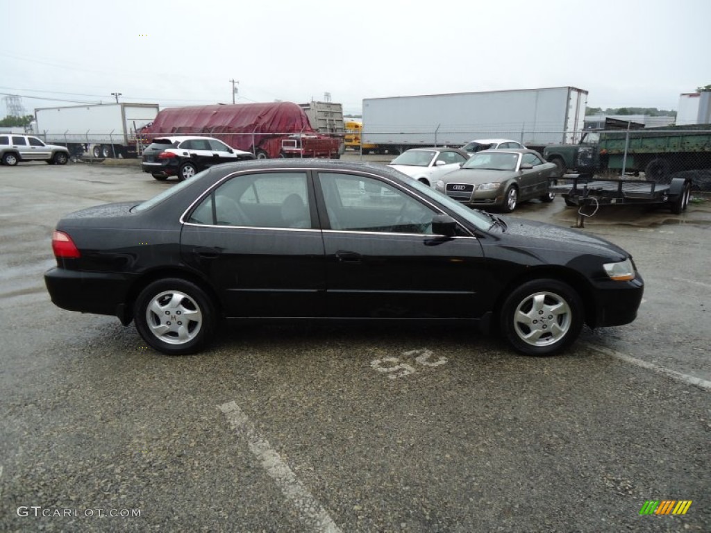 1999 Accord EX Sedan - Flamenco Black Pearl / Charcoal photo #7