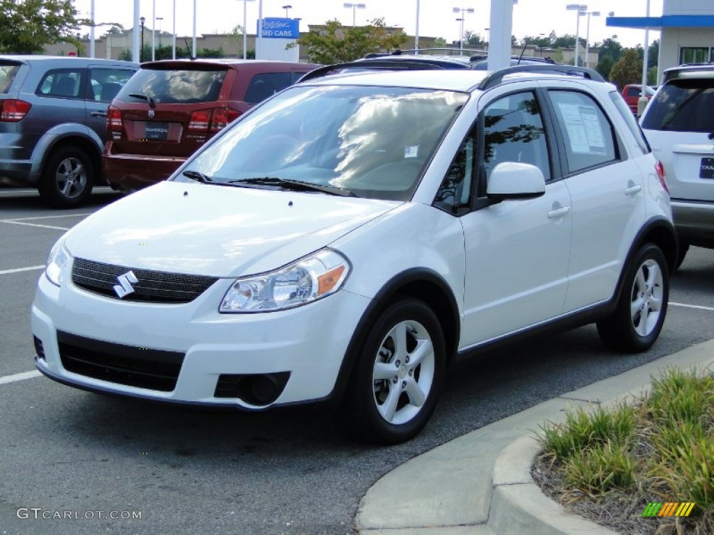 2008 SX4 Crossover - White Water Pearl / Black photo #1