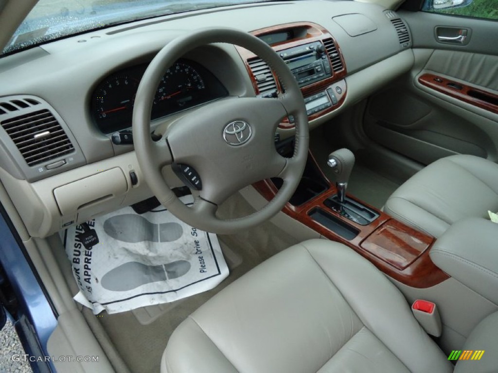 Taupe Interior 2004 Toyota Camry XLE V6 Photo #53491274