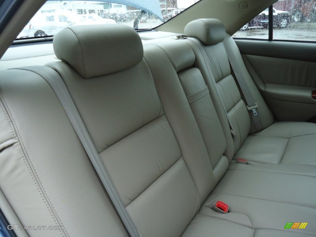 2004 Camry XLE V6 - Catalina Blue Metallic / Taupe photo #25