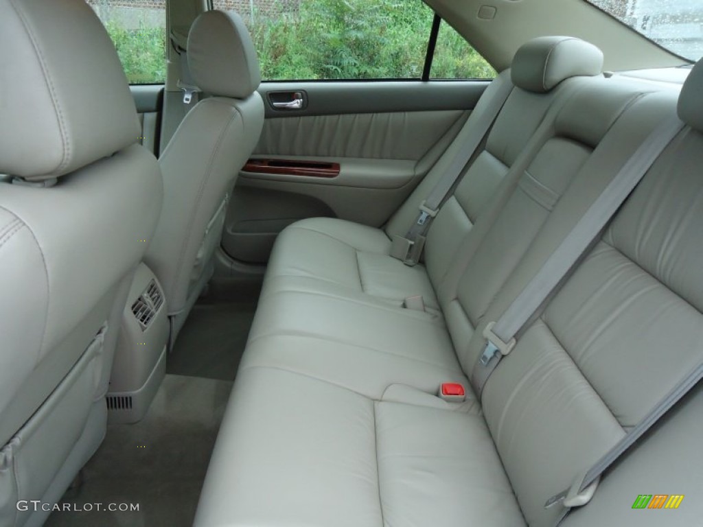 2004 Toyota Camry XLE V6 interior Photo #53491535
