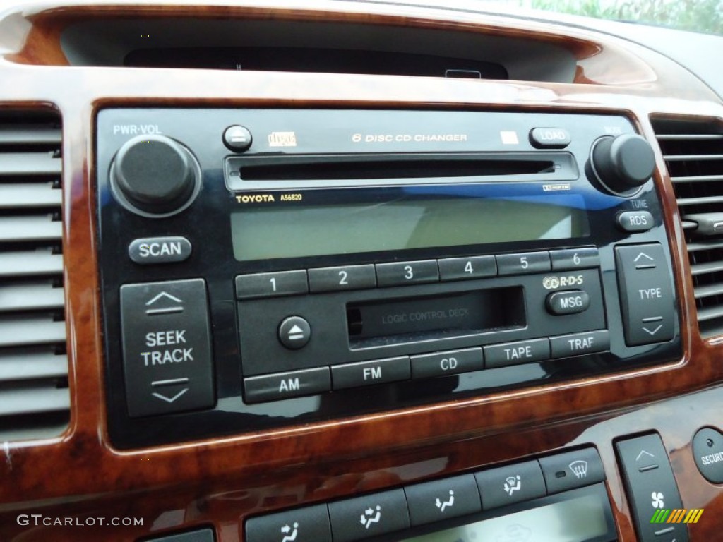 2004 Toyota Camry XLE V6 Audio System Photos