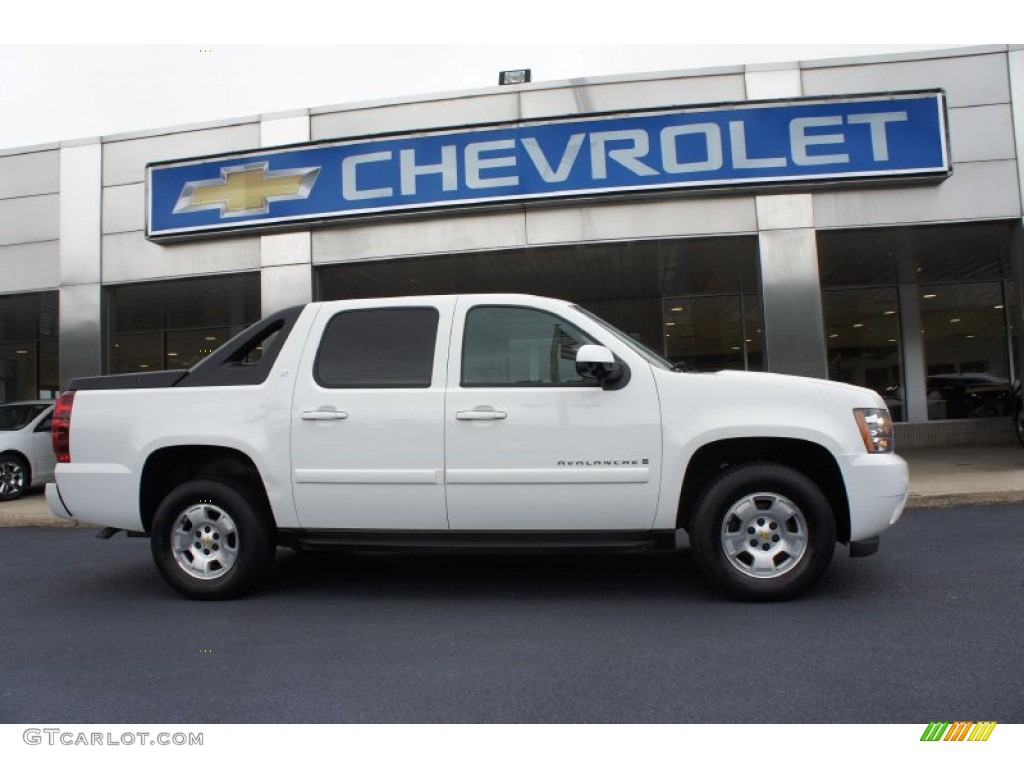 Summit White Chevrolet Avalanche