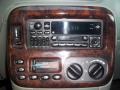 1998 Chrysler Town & Country Gray Interior Audio System Photo