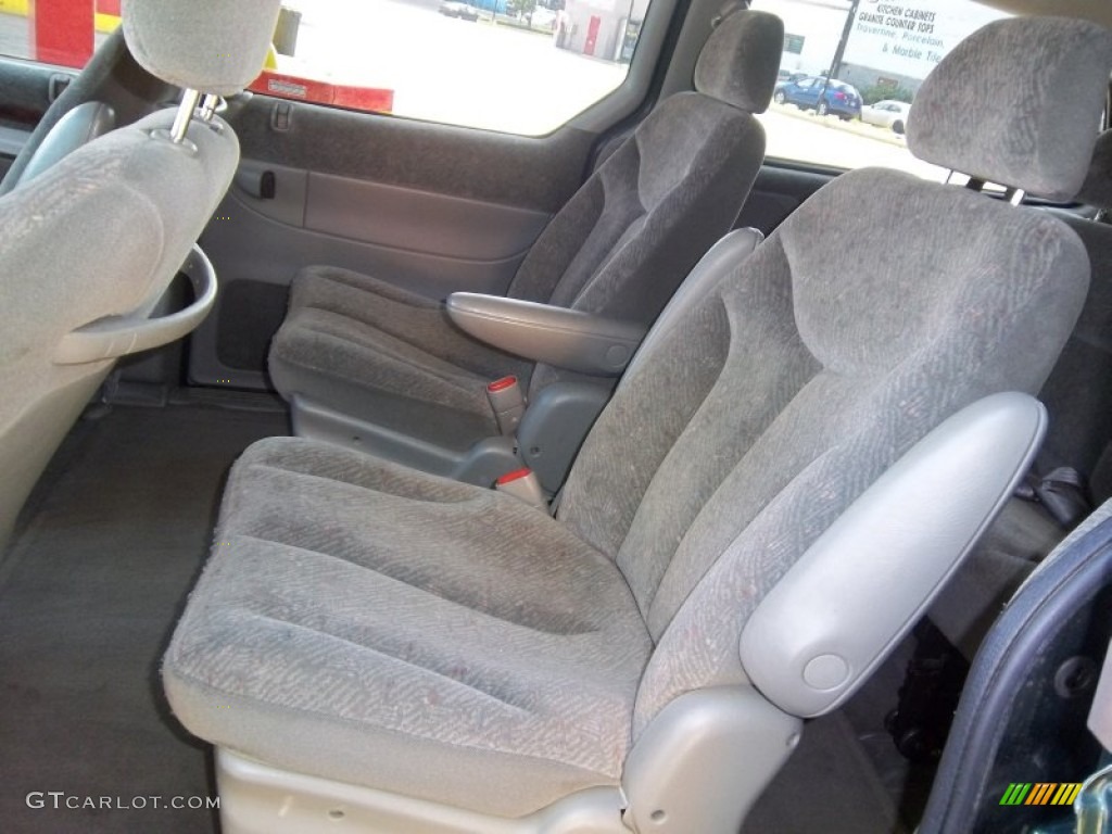 Gray Interior 1998 Chrysler Town & Country LX Photo #53495601