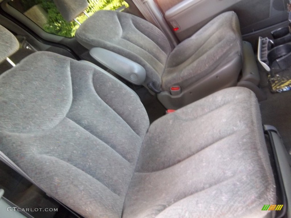 Gray Interior 1998 Chrysler Town & Country LX Photo #53495634