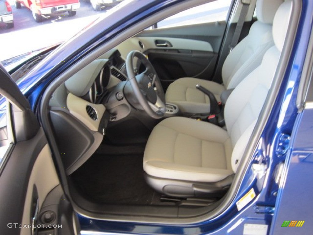 Medium Titanium Interior 2012 Chevrolet Cruze LT Photo #53500235