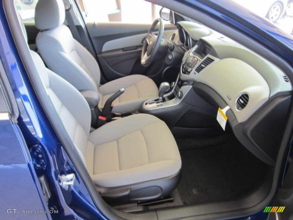 Medium Titanium Interior 2012 Chevrolet Cruze LT Photo #53500328