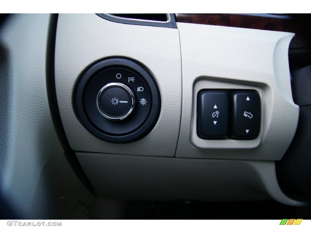 2012 Ford Taurus SEL Controls Photo #53502368