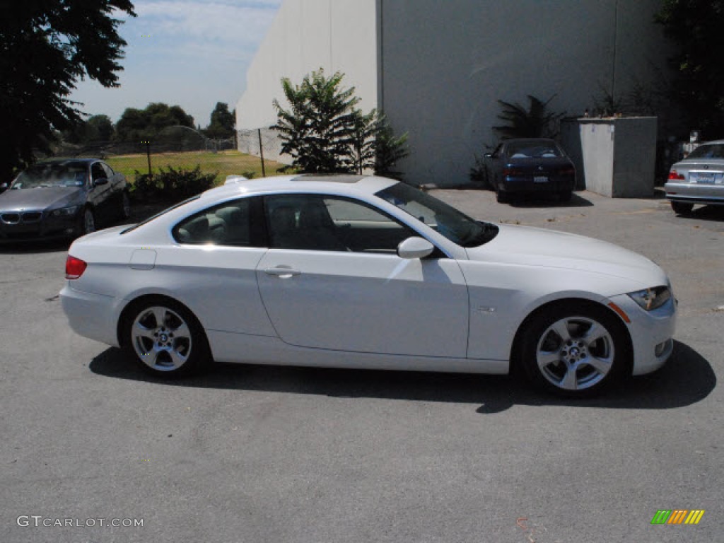 2009 3 Series 328i Coupe - Alpine White / Beige photo #3