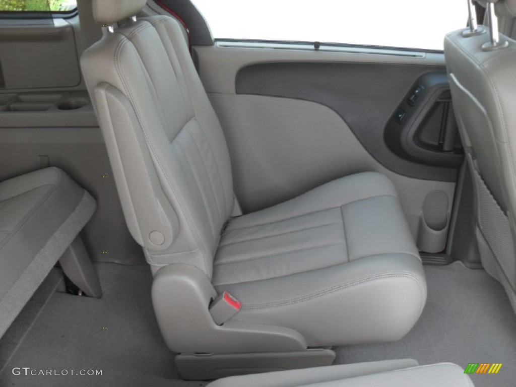 Dark Frost Beige/Medium Frost Beige Interior 2012 Chrysler Town & Country Touring - L Photo #53505123