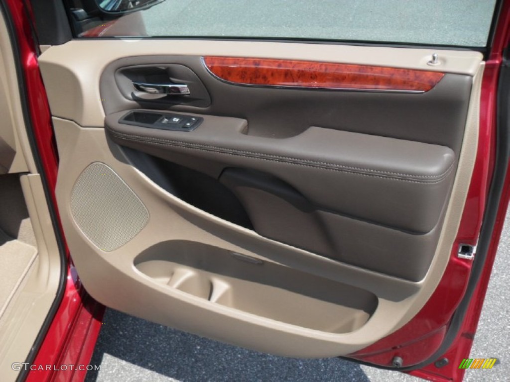 2012 Chrysler Town & Country Touring - L Dark Frost Beige/Medium Frost Beige Door Panel Photo #53505178