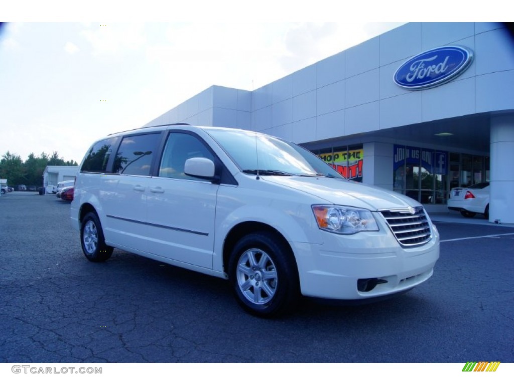 2010 Town & Country Touring - Stone White / Medium Slate Gray/Light Shale photo #1