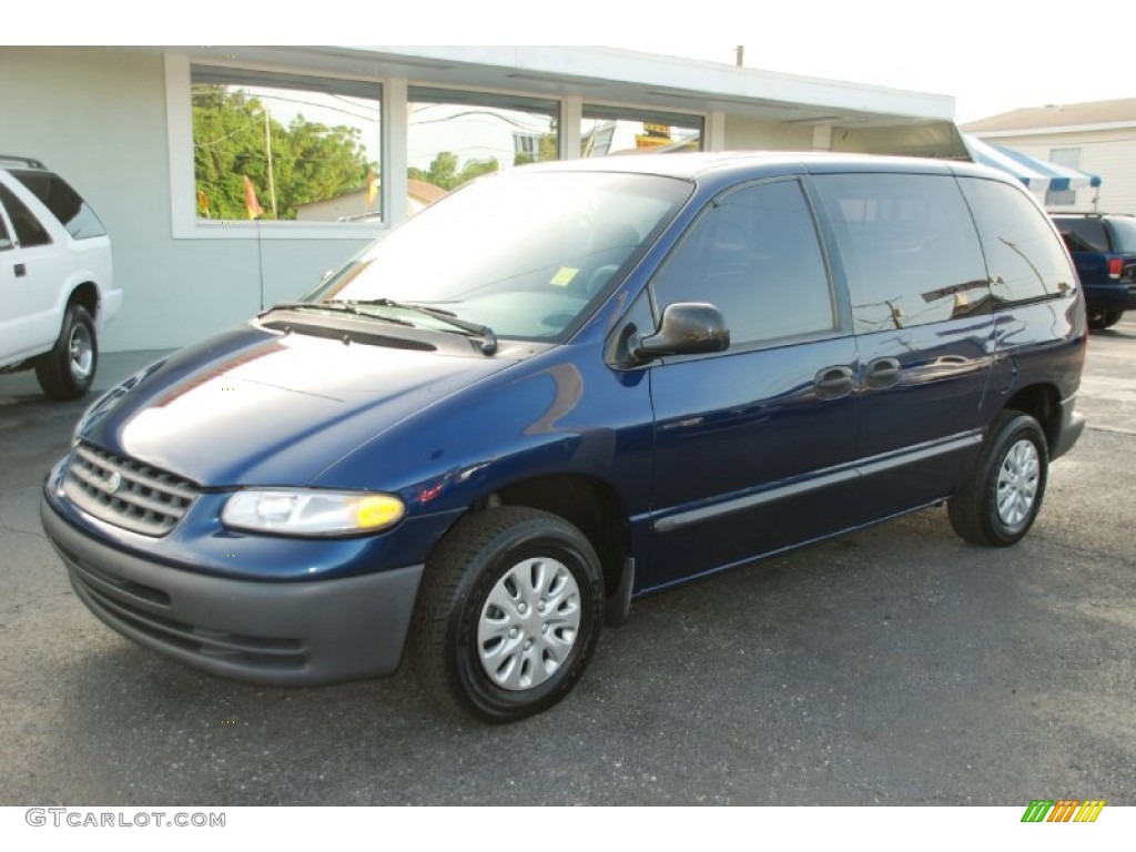 Patriot Blue Pearl 2000 Chrysler Voyager Standard Voyager Model Exterior Photo #53506673
