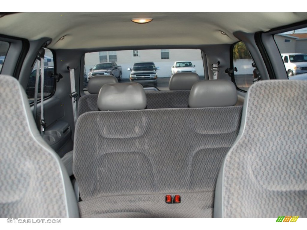 2000 Voyager  - Patriot Blue Pearl / Mist Gray photo #20