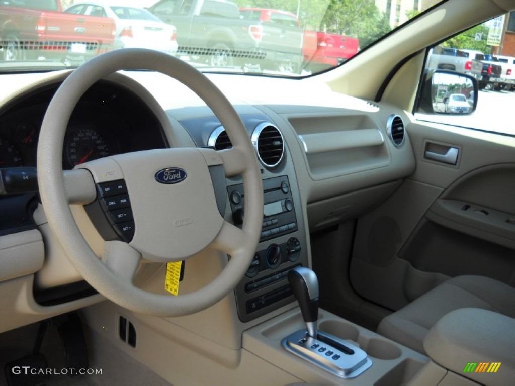 Pebble Interior 2005 Ford Freestyle SE AWD Photo #53508826