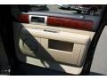 2005 Black Clearcoat Lincoln Navigator Luxury 4x4  photo #16