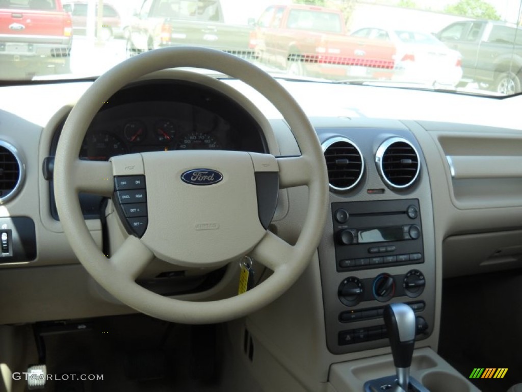 2005 Ford Freestyle SE AWD Pebble Dashboard Photo #53508884