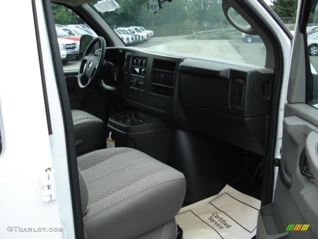 2011 Express 1500 Cargo Van - Summit White / Medium Pewter photo #16