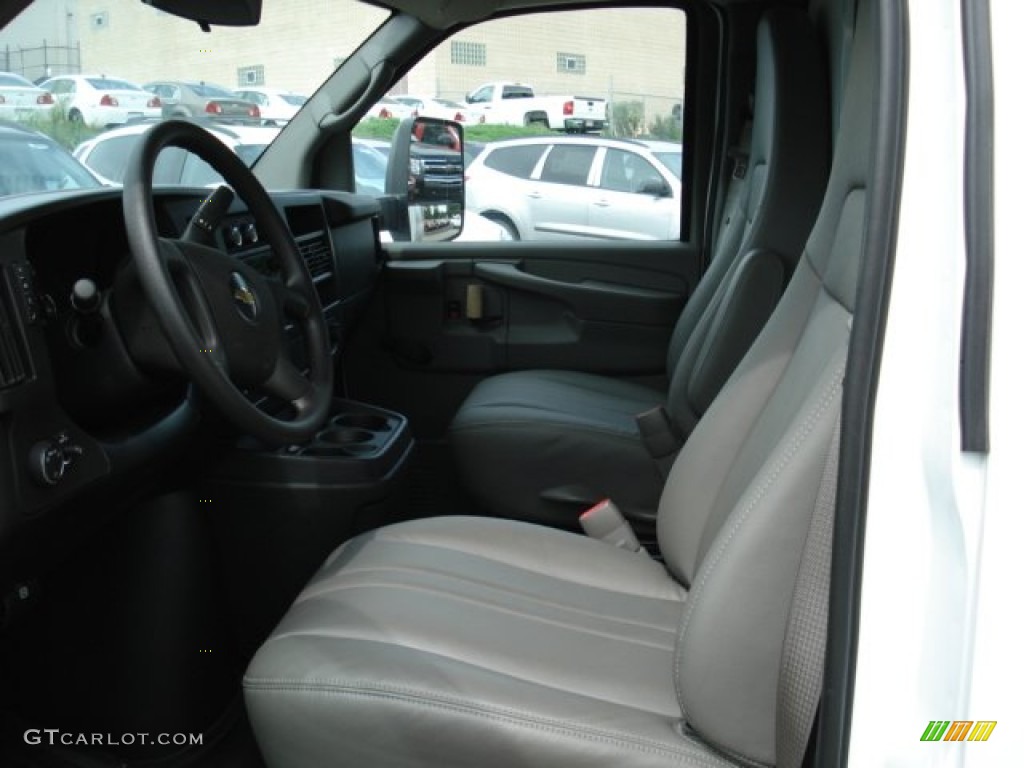 Medium Pewter Interior 2011 Chevrolet Express Cutaway 3500 Moving Van Photo #53510444