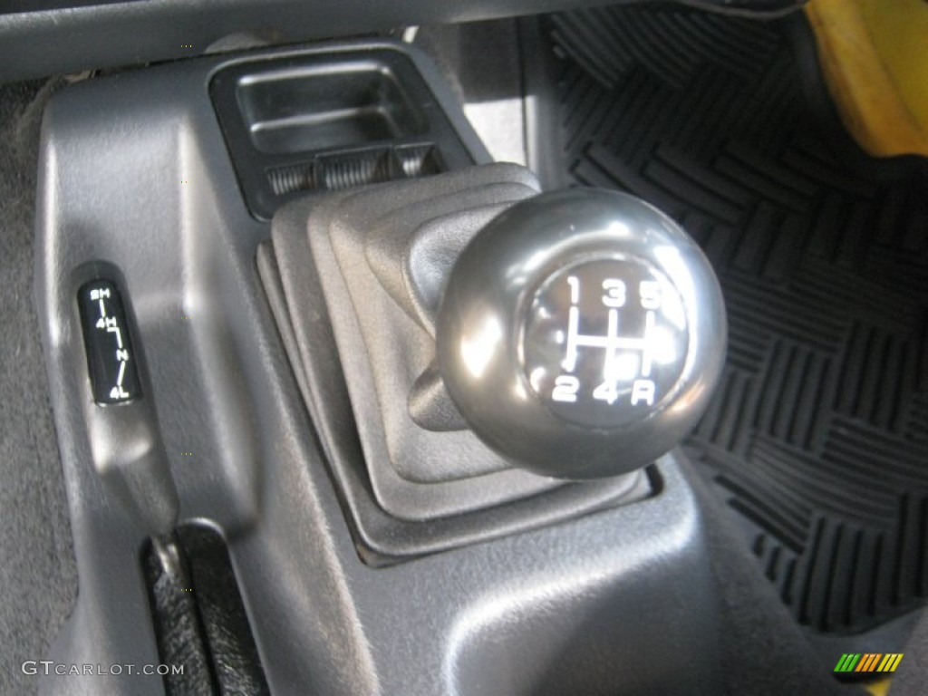 2004 Wrangler SE 4x4 - Solar Yellow / Dark Slate Gray photo #13